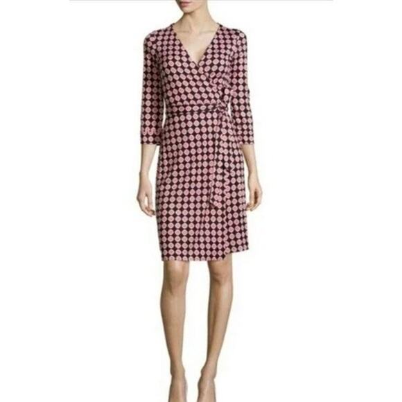 Diane Von Furstenberg 100% Silk Classic Medallion Print Wrap Dress Size 14 - Picture 1 of 9